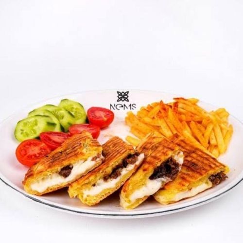 Bazlama Kavurmalı Çedarlı
